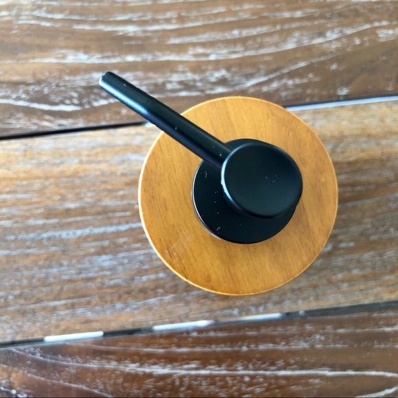 ❌ SOLD ❌*RARE* Rae Dunn “Soap” Dispenser - Picture 3 of 5